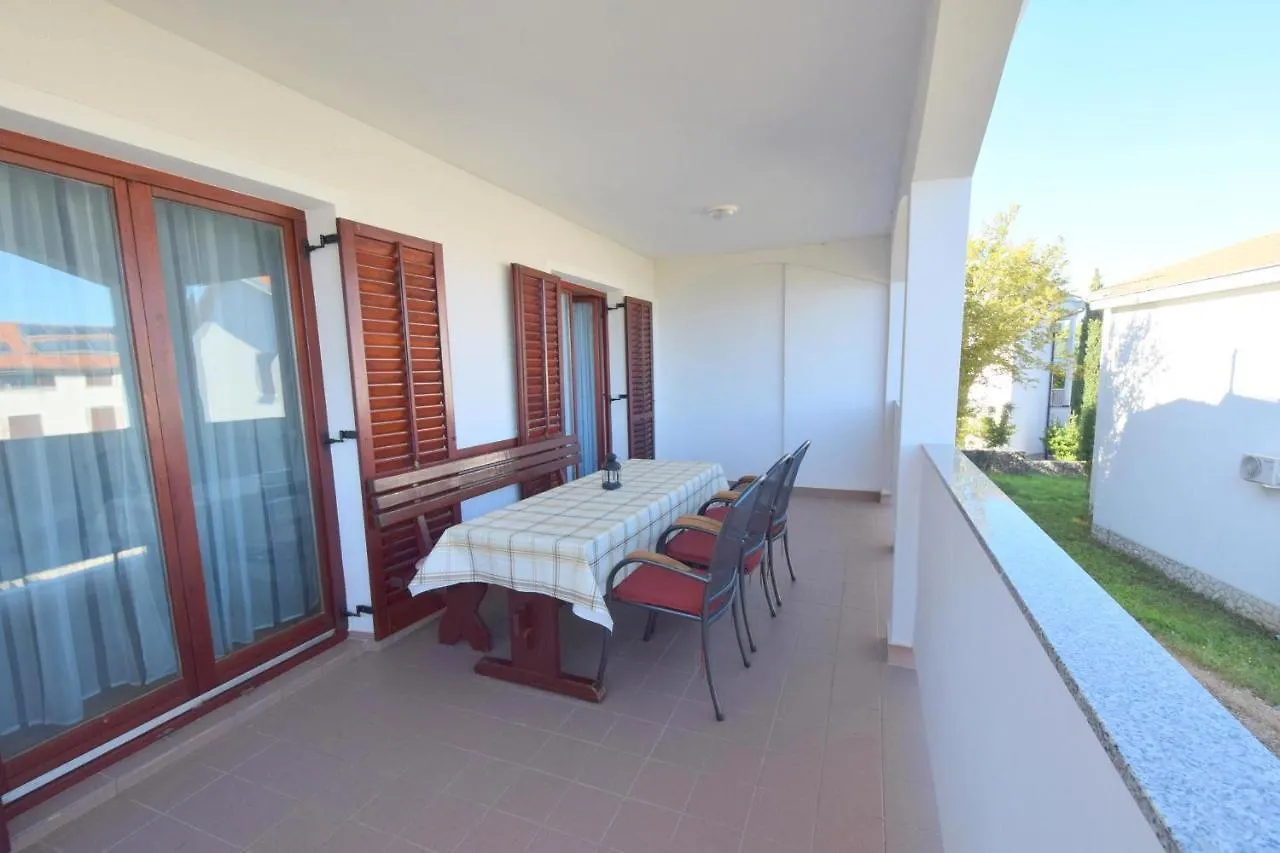 Apartment Zdenka Njivice