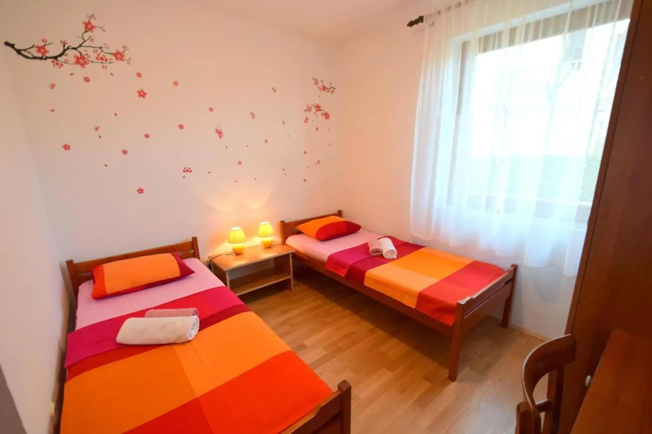 Apartment Zdenka Njivice