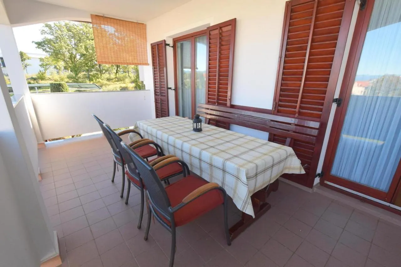 Apartment Zdenka Njivice